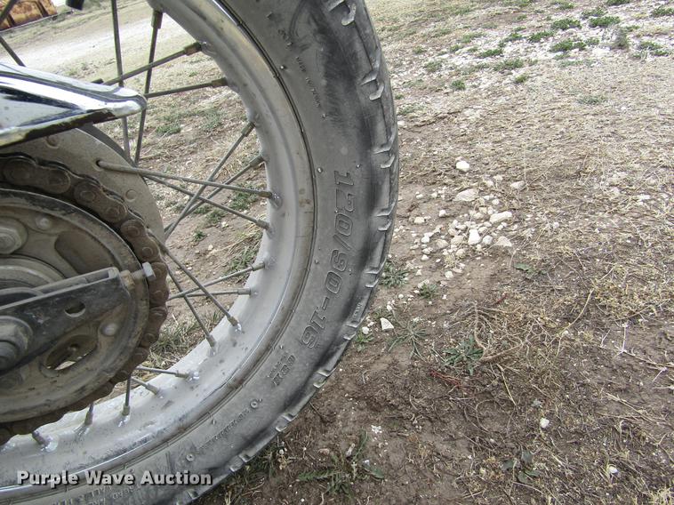 image for item DD8763 1982 Honda CM250 motorcycle