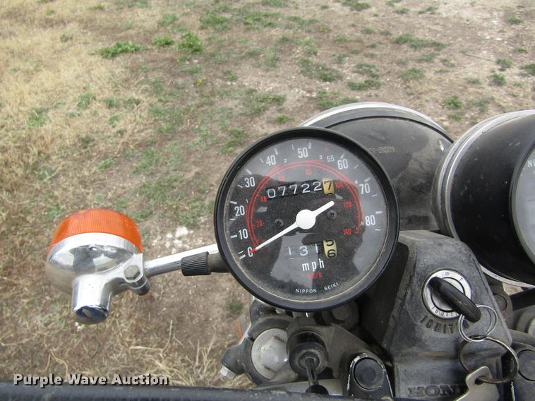 image for item DD8763 1982 Honda CM250 motorcycle