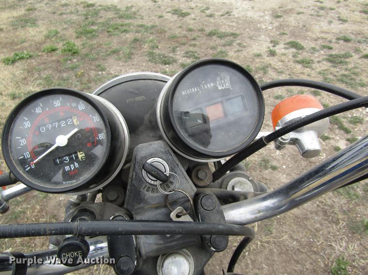 image for item DD8763 1982 Honda CM250 motorcycle