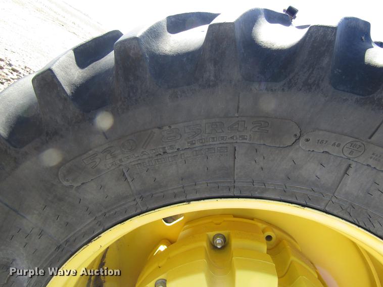 image for item DD8767 2011 John Deere 9230 tractor