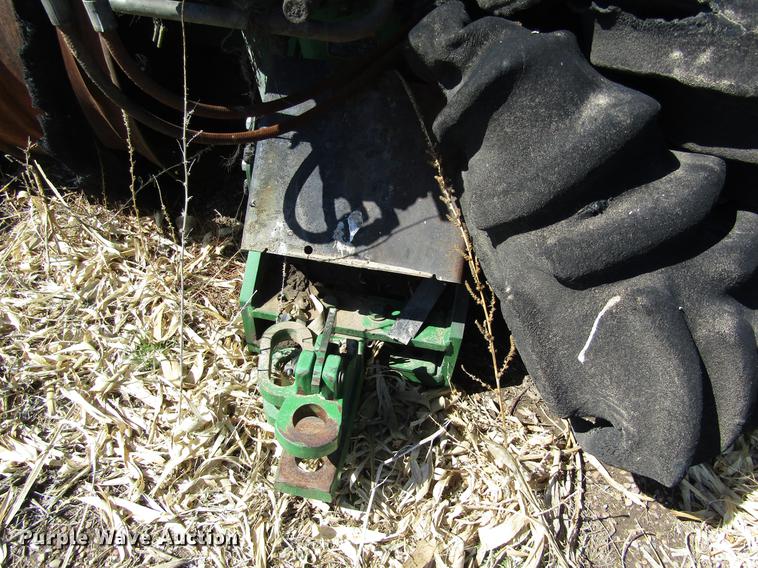 image for item DD8767 2011 John Deere 9230 tractor