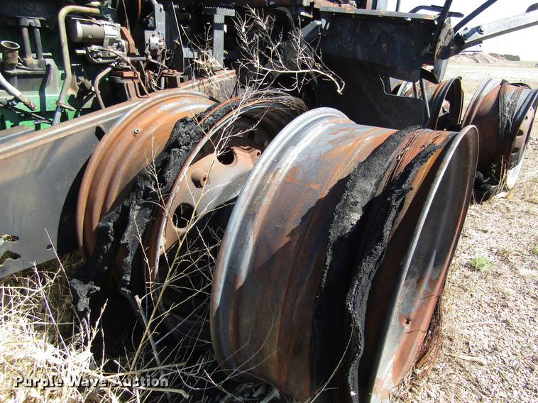 image for item DD8767 2011 John Deere 9230 tractor