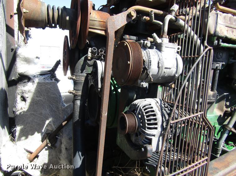 image for item DD8767 2011 John Deere 9230 tractor