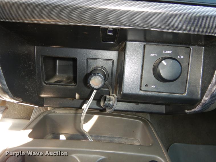 image for item DE1690 2007 Dodge Dakota Quad Cab pickup truck