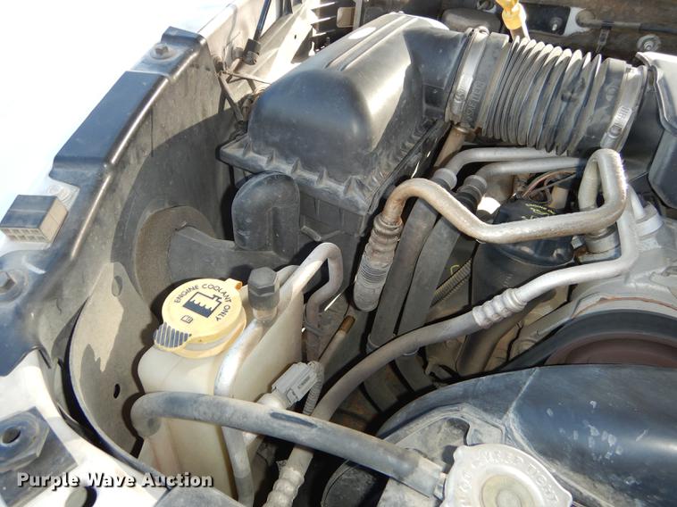 image for item DE1690 2007 Dodge Dakota Quad Cab pickup truck