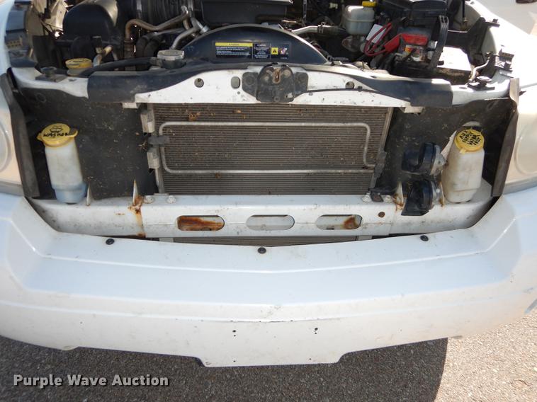 image for item DE1690 2007 Dodge Dakota Quad Cab pickup truck