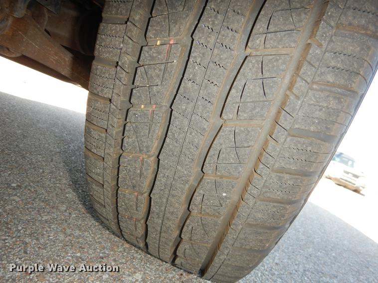 image for item DE1690 2007 Dodge Dakota Quad Cab pickup truck