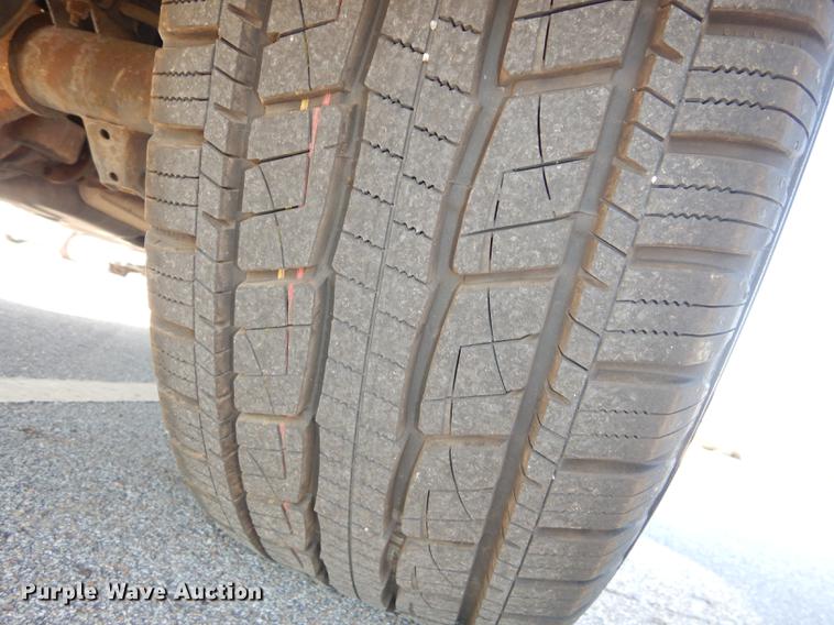 image for item DE1690 2007 Dodge Dakota Quad Cab pickup truck