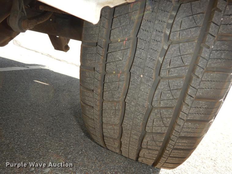 image for item DE1690 2007 Dodge Dakota Quad Cab pickup truck