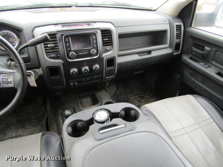 image for item DE6762 2015 Dodge Ram 2500HD Quad Cab pickup truck