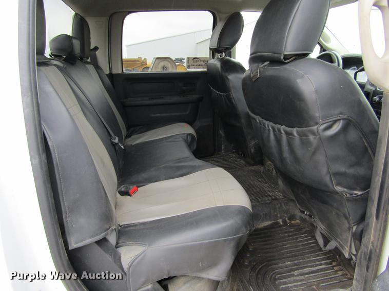 image for item DE6762 2015 Dodge Ram 2500HD Quad Cab pickup truck