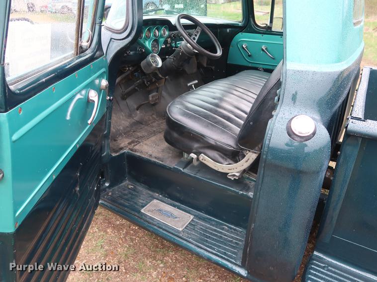 image for item DF3655 1959 Chevrolet Apache 31 pickup truck