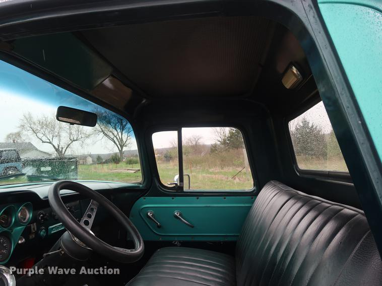 image for item DF3655 1959 Chevrolet Apache 31 pickup truck