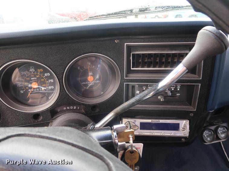 image for item DF3656 1985 Chevrolet C1500 pickup truck