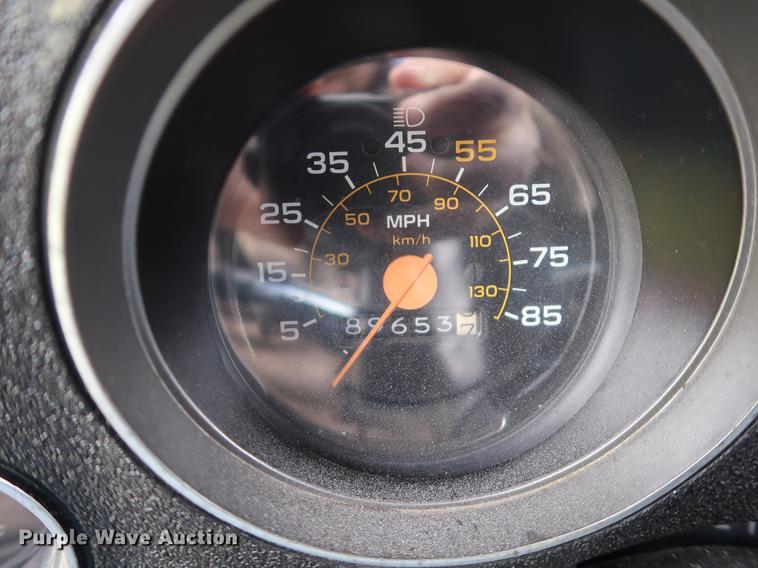 image for item DF3656 1985 Chevrolet C1500 pickup truck