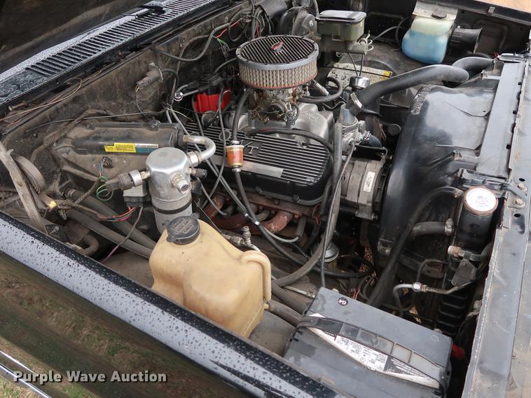 image for item DF3656 1985 Chevrolet C1500 pickup truck