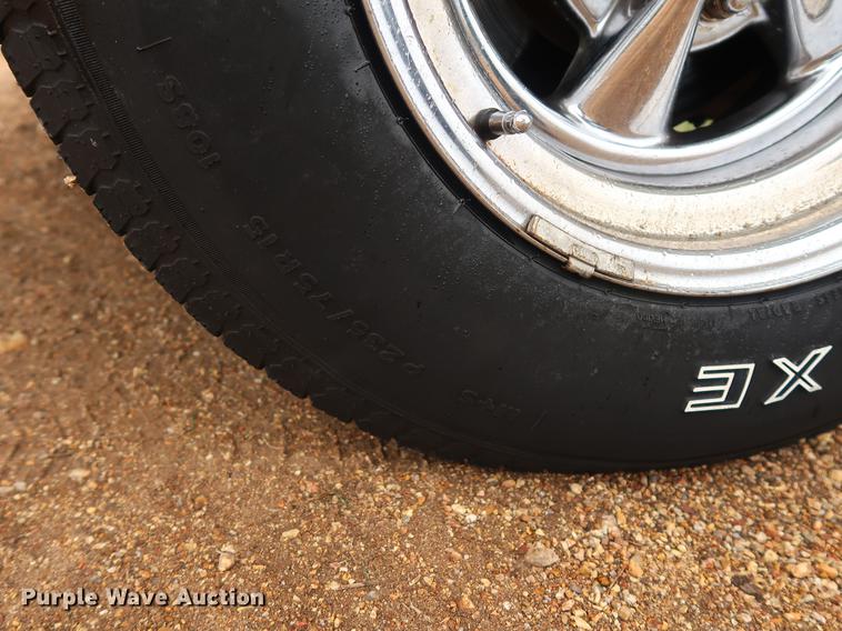 image for item DF3656 1985 Chevrolet C1500 pickup truck