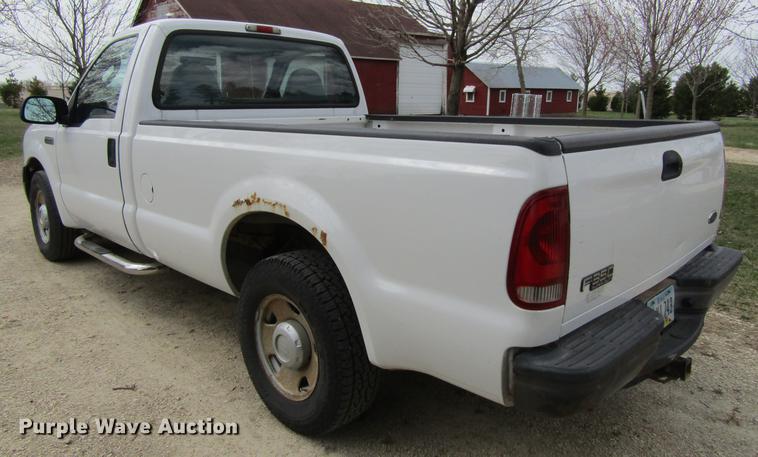 image for item DF3779 2005 Ford F250 Super Duty pickup truck