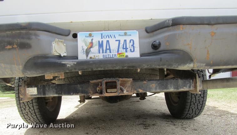 image for item DF3779 2005 Ford F250 Super Duty pickup truck