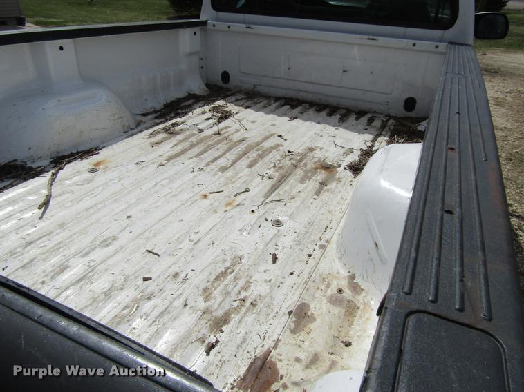 image for item DF3779 2005 Ford F250 Super Duty pickup truck