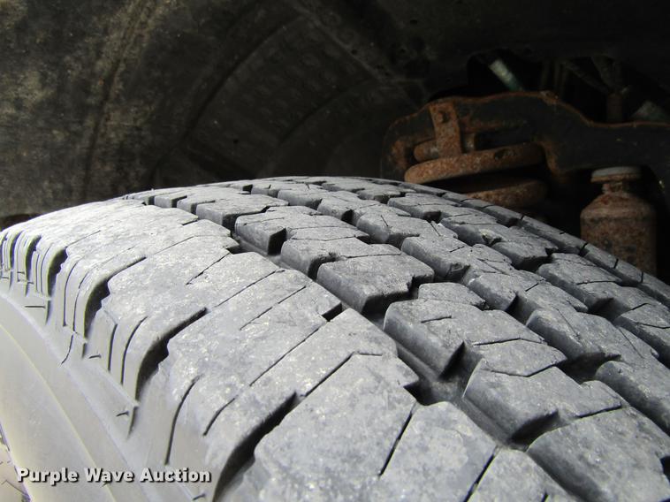 image for item DF3779 2005 Ford F250 Super Duty pickup truck