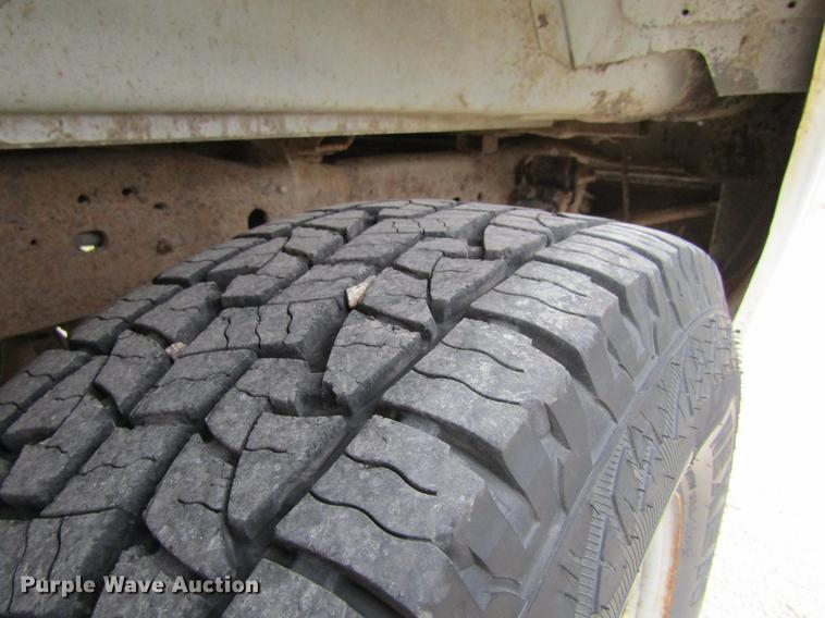 image for item DF3779 2005 Ford F250 Super Duty pickup truck