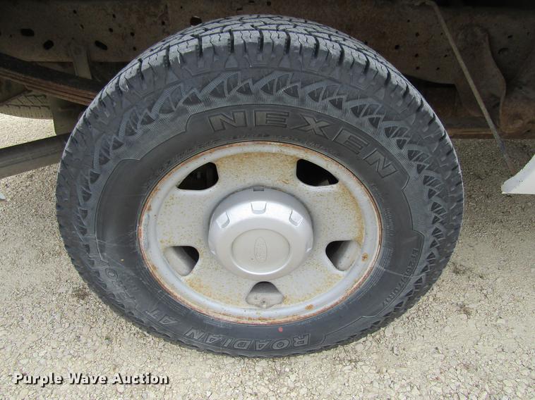 image for item DF3779 2005 Ford F250 Super Duty pickup truck