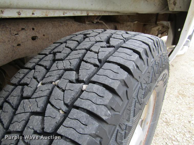 image for item DF3779 2005 Ford F250 Super Duty pickup truck