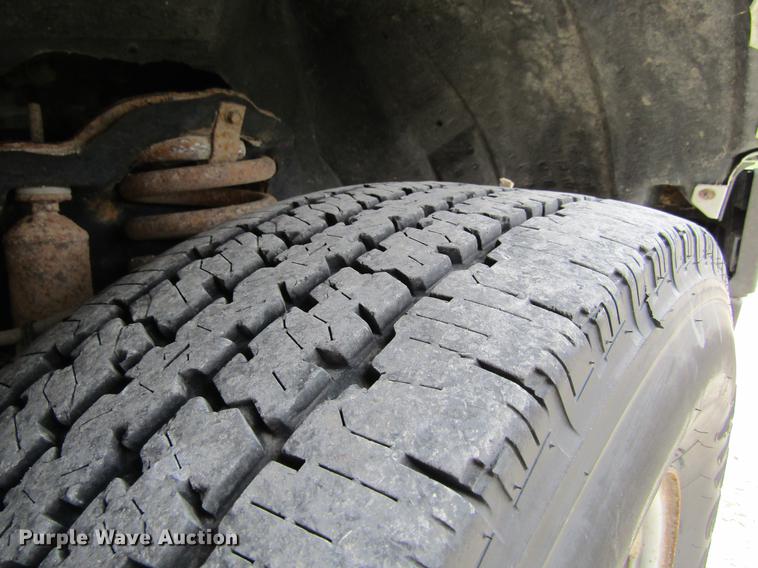 image for item DF3779 2005 Ford F250 Super Duty pickup truck