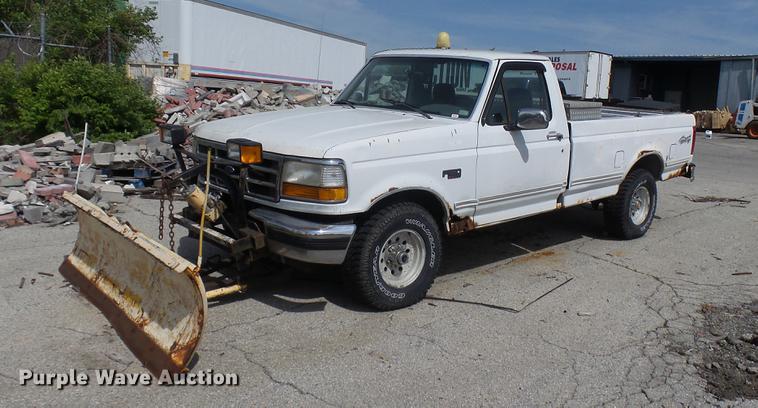 image for item DP9534 1992 Ford F150 XLT pickup truck