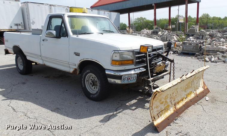 image for item DP9534 1992 Ford F150 XLT pickup truck