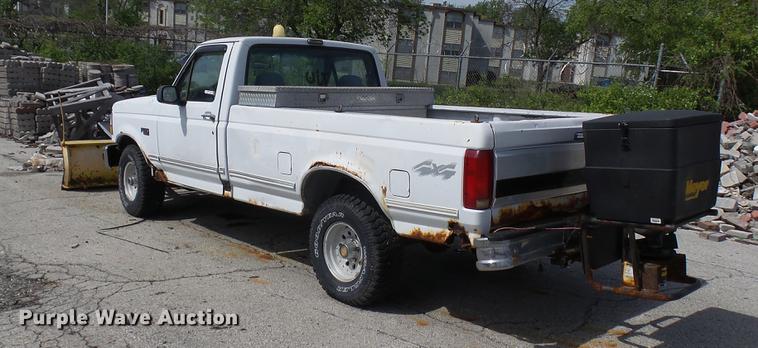 image for item DP9534 1992 Ford F150 XLT pickup truck