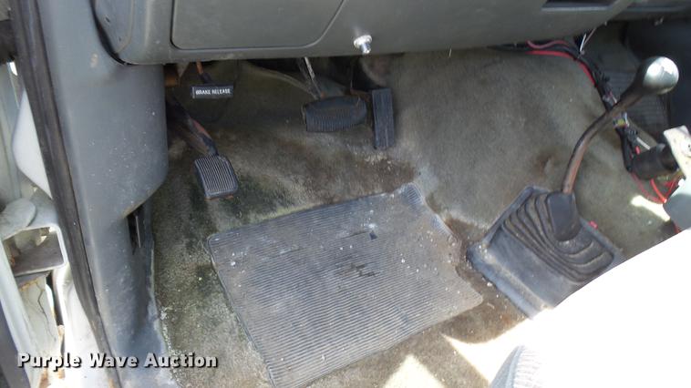 image for item DP9534 1992 Ford F150 XLT pickup truck