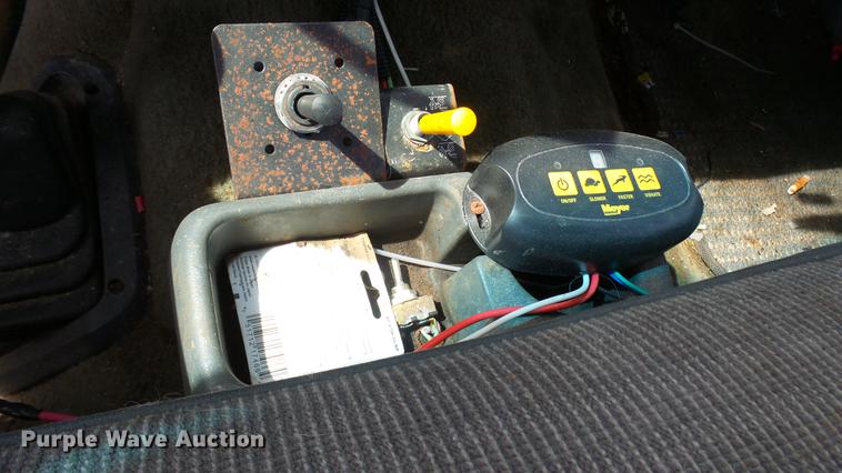 image for item DP9534 1992 Ford F150 XLT pickup truck