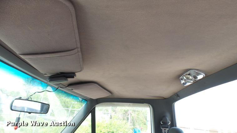 image for item DP9534 1992 Ford F150 XLT pickup truck