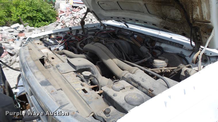 image for item DP9534 1992 Ford F150 XLT pickup truck