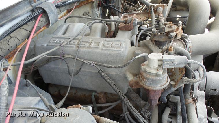 image for item DP9534 1992 Ford F150 XLT pickup truck