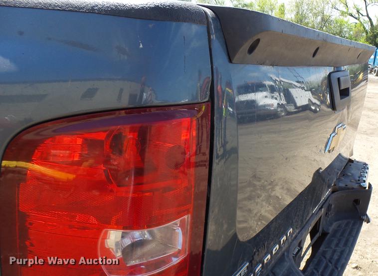 image for item DP9535 2008 Chevrolet Silverado 1500 pickup truck