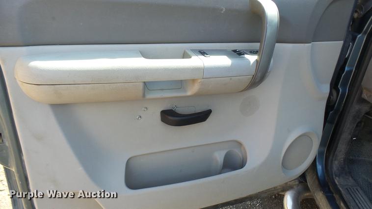 image for item DP9535 2008 Chevrolet Silverado 1500 pickup truck