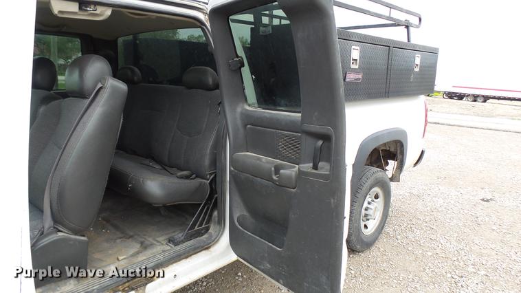 image for item DP9538 2003 Chevrolet Silverado 2500HD Ext. Cab pickup truck