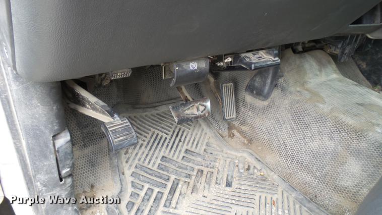 image for item DP9538 2003 Chevrolet Silverado 2500HD Ext. Cab pickup truck