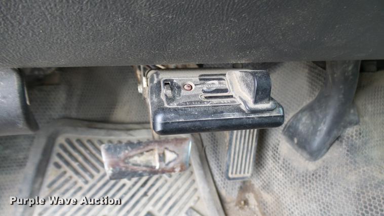 image for item DP9538 2003 Chevrolet Silverado 2500HD Ext. Cab pickup truck