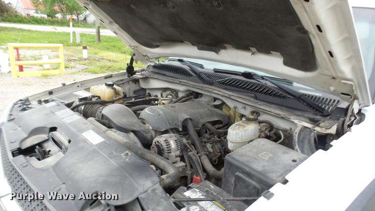 image for item DP9538 2003 Chevrolet Silverado 2500HD Ext. Cab pickup truck