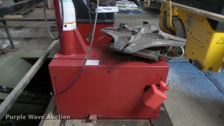 image for item DP9544 2013 Coats Baseline 200 tire machine