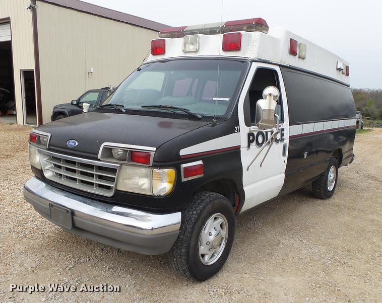 image for item DS9536 1995 Ford Econoline E350 van