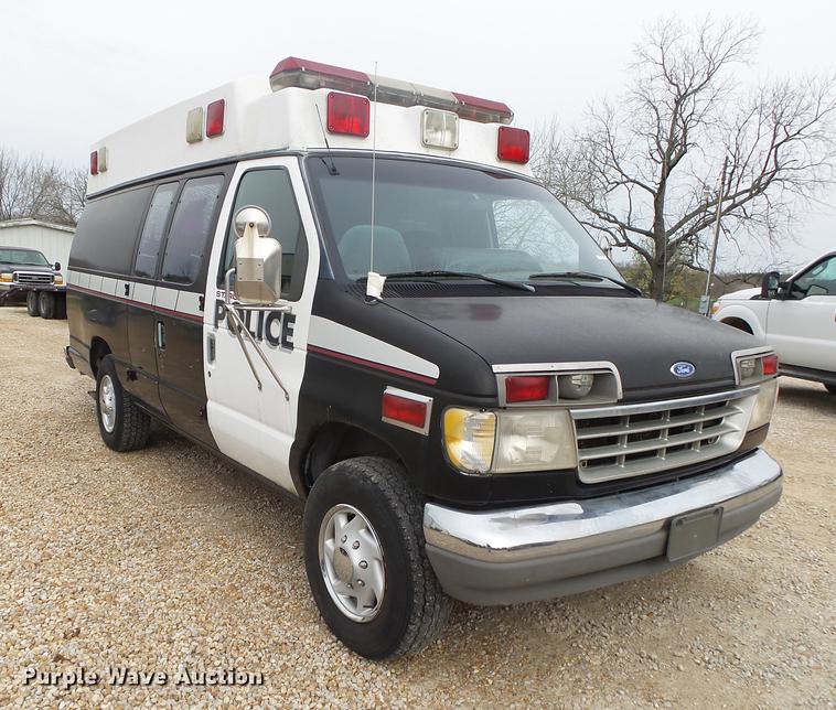 image for item DS9536 1995 Ford Econoline E350 van