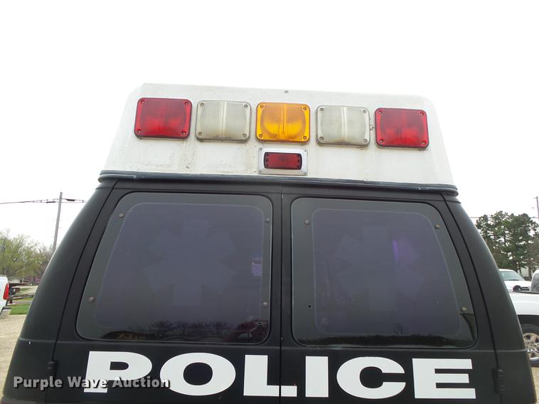 image for item DS9536 1995 Ford Econoline E350 van