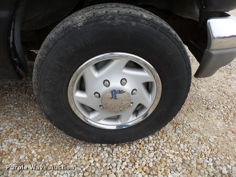 image for item DS9536 1995 Ford Econoline E350 van