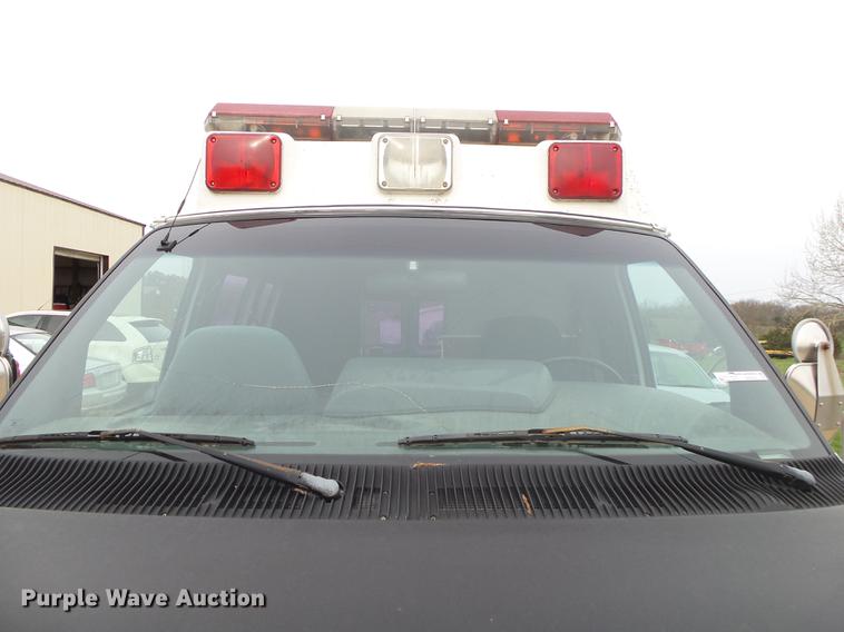 image for item DS9536 1995 Ford Econoline E350 van