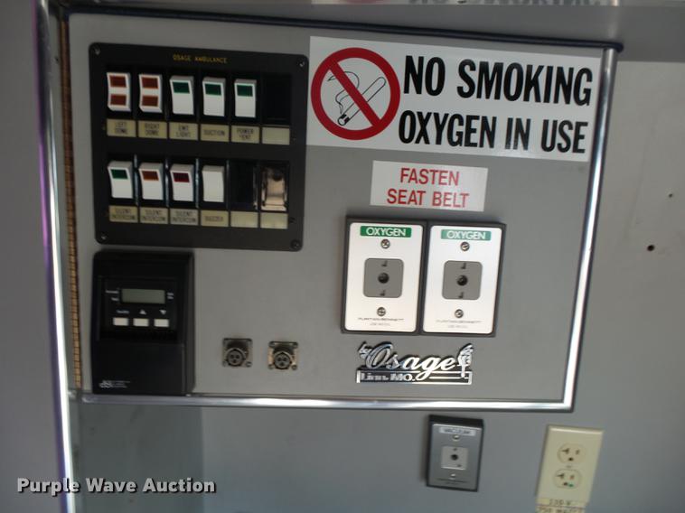 image for item DS9536 1995 Ford Econoline E350 van